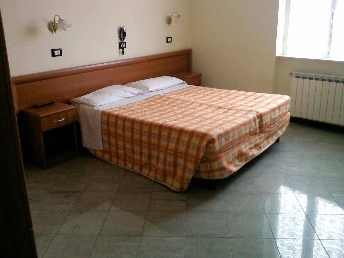Serafino Liguria Hotel Genova Esterno foto